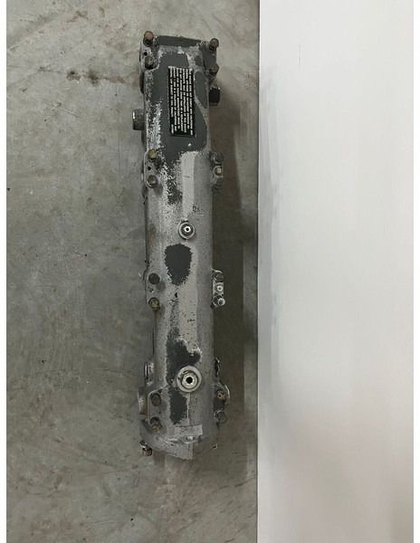 Liebherr A974 / P974 / R942 / R944 / R954 / R964 / R974 / R974B - A 974 / P 974 / R 942 / R 944 / R 954 / R 964 / R 974 / R 974B - Tubo de admisión de aire: foto 1 Liebherr A974 / P974 / R942 / R944 / R954 / R964 / R974 / R974B - A 974 / P 974 / R 942 / R 944 / R 954 / R 964 / R 974 / R 974B - Tubo de admisión de aire: foto 1