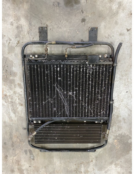 Liebherr Frame and condensator - Radiador: foto 3 Liebherr Frame and condensator - Radiador: foto 3