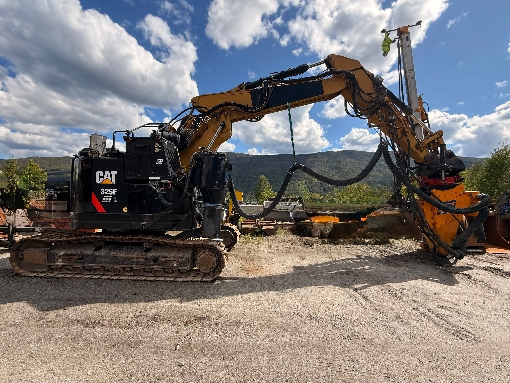 CAT 325 FL CR - Excavadora: foto 4 CAT 325 FL CR - Excavadora: foto 4