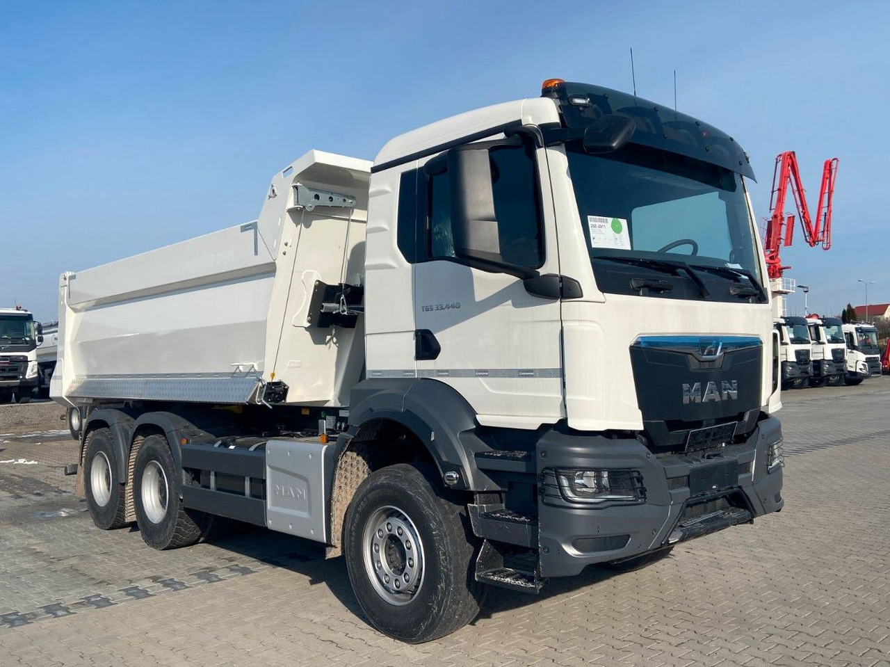 MAN TGS 33.440 6X4 FML KIPPER HARDOX Verfügbar - Camión volquete: foto 1 MAN TGS 33.440 6X4 FML KIPPER HARDOX Verfügbar - Camión volquete: foto 1