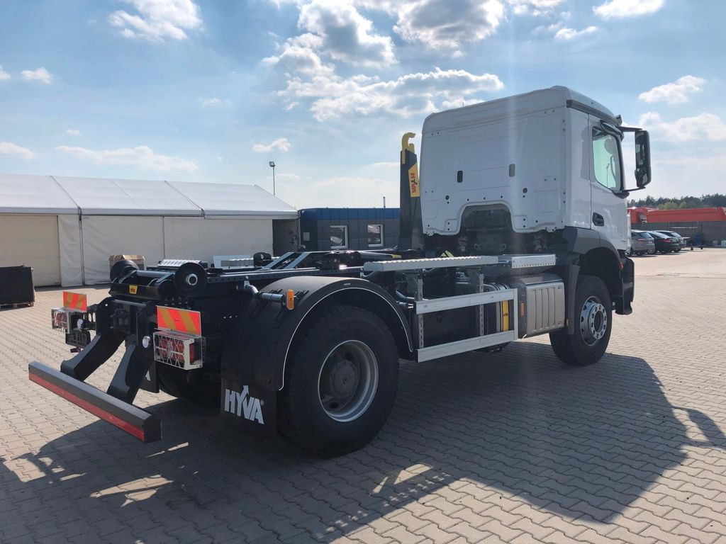 Mercedes-Benz AROCS 2136 Abrollkipper HYVA HKS-12-37-S - Camión multibasculante: foto 5 Mercedes-Benz AROCS 2136 Abrollkipper HYVA HKS-12-37-S - Camión multibasculante: foto 5