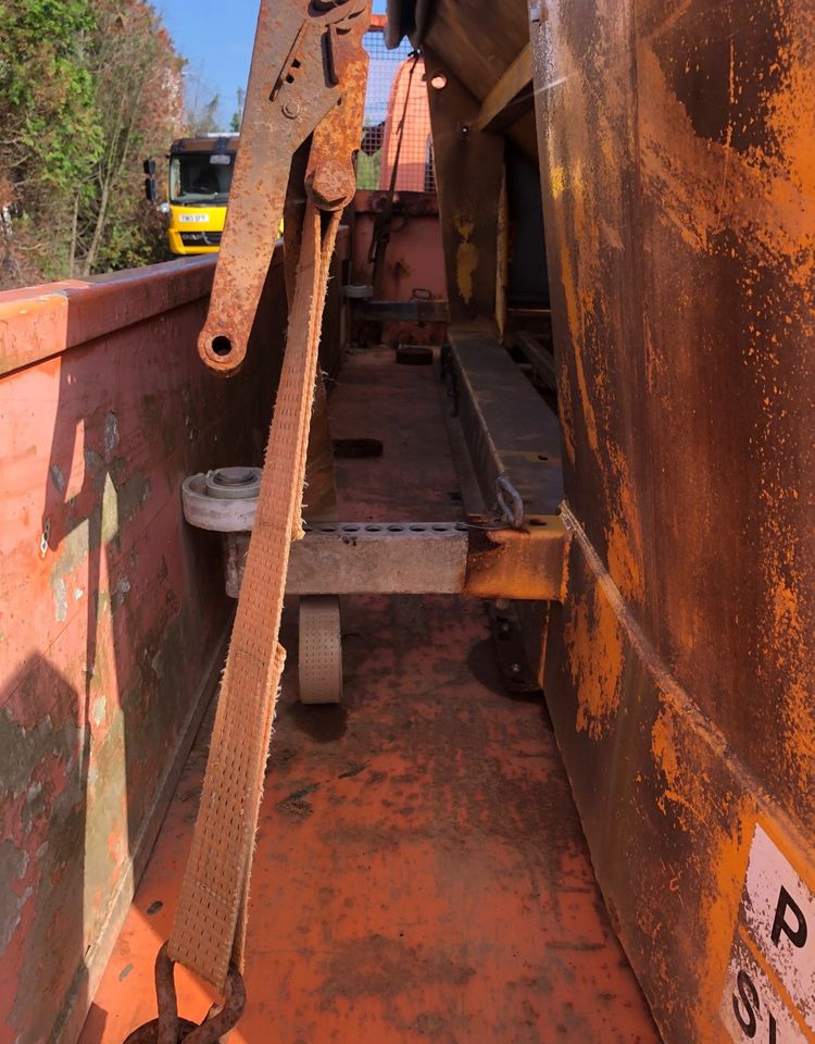 Camión volquete Mercedes-Benz Atego 1324 4x4 wywrotka piaskarka solarka: foto 10