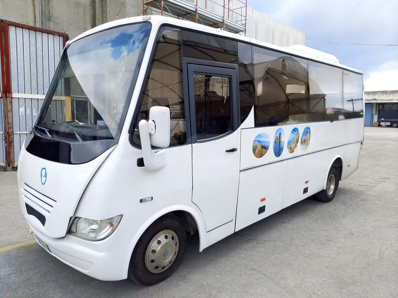 Iveco Eclipse - Autocar: foto 1 Iveco Eclipse - Autocar: foto 1