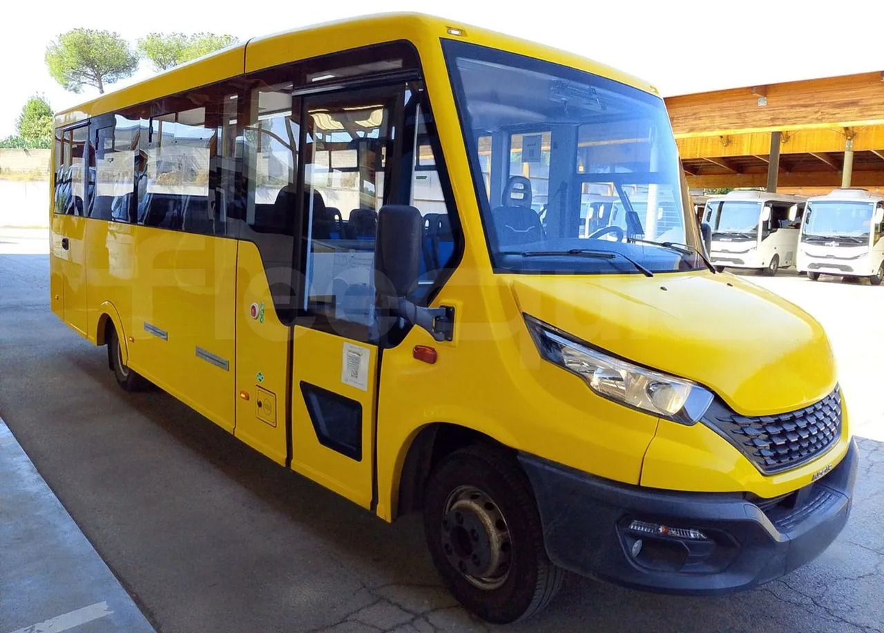 Iveco Indcar - Autobús escolar: foto 1 Iveco Indcar - Autobús escolar: foto 1
