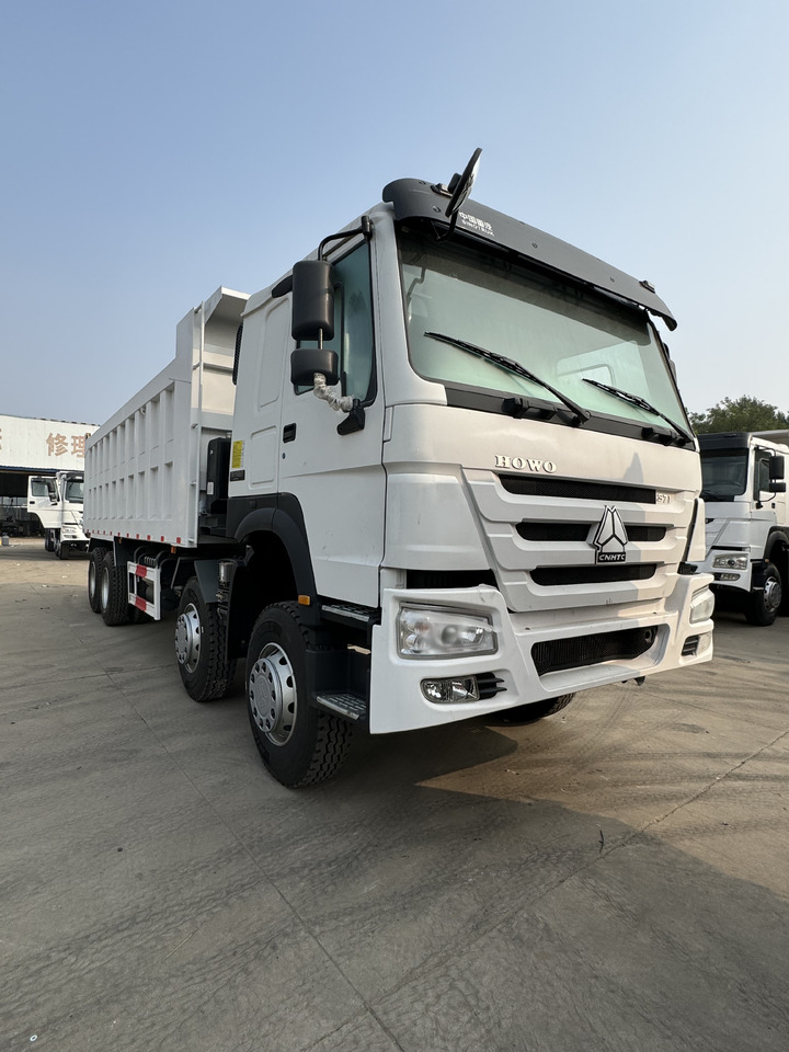HOWO 8x4 - Dúmper: foto 2 HOWO 8x4 - Dúmper: foto 2