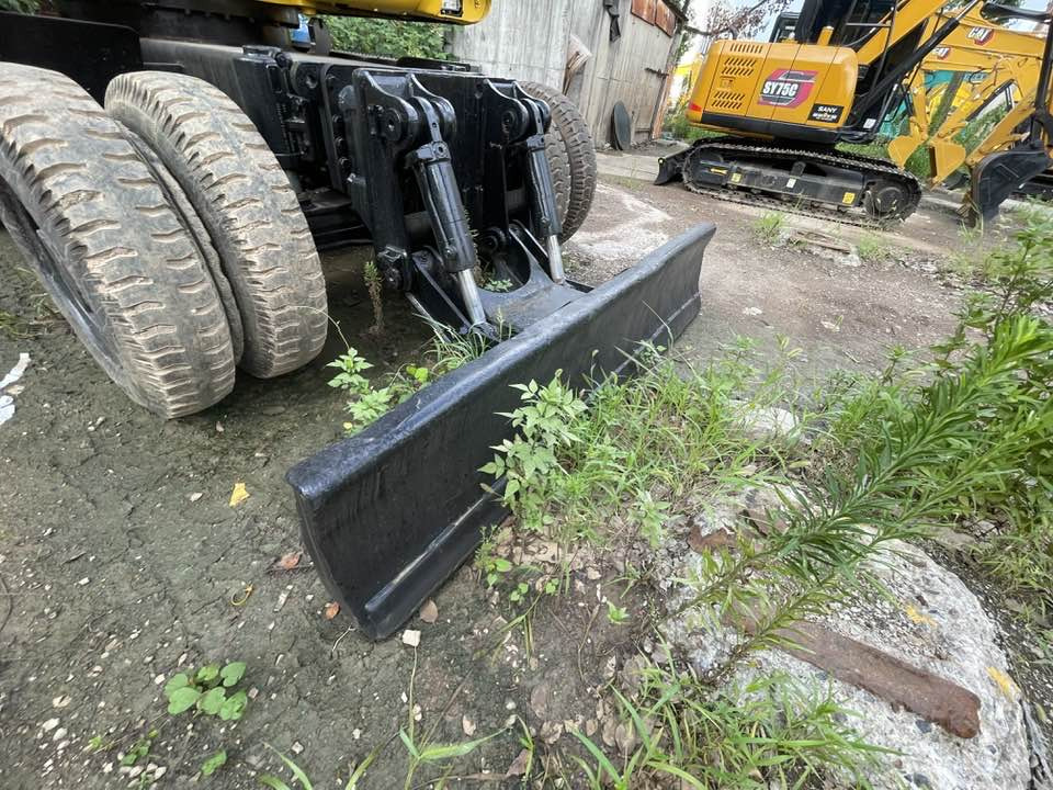 Excavadora de ruedas Komatsu PW160-8: foto 13