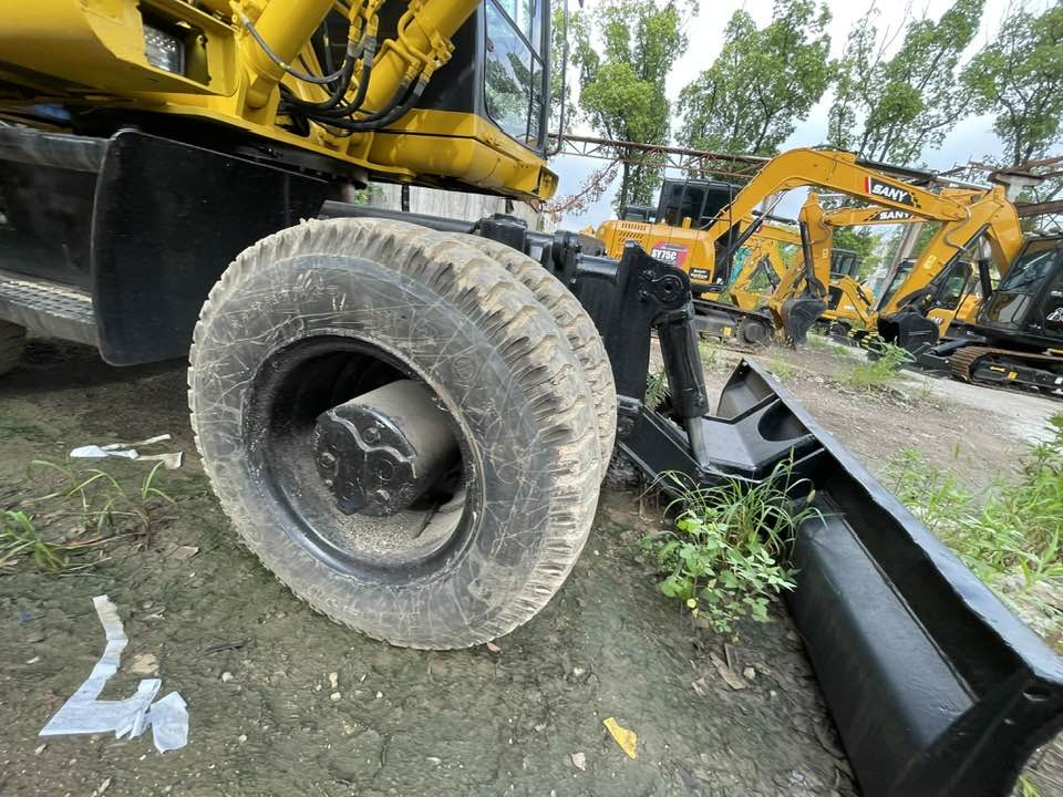 Excavadora de ruedas Komatsu PW160-8: foto 20