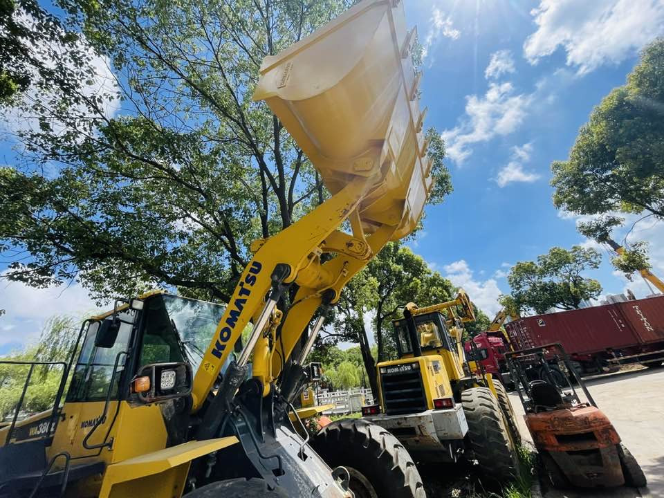 Komatsu WA380-8 - Cargadora de ruedas: foto 5 Komatsu WA380-8 - Cargadora de ruedas: foto 5