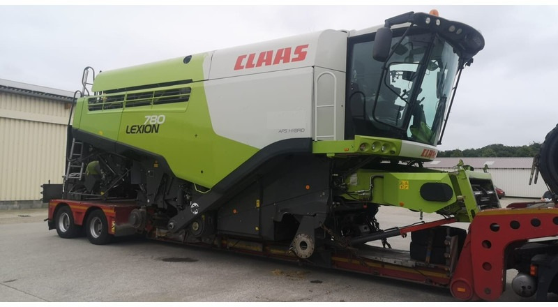 Cosechadora de granos para transporte de alimentos Claas Lexion 780 TT: foto 9