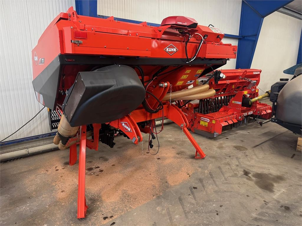 Kuhn TF 2300 C ISOBUS - Tanque: foto 1 Kuhn TF 2300 C ISOBUS - Tanque: foto 1