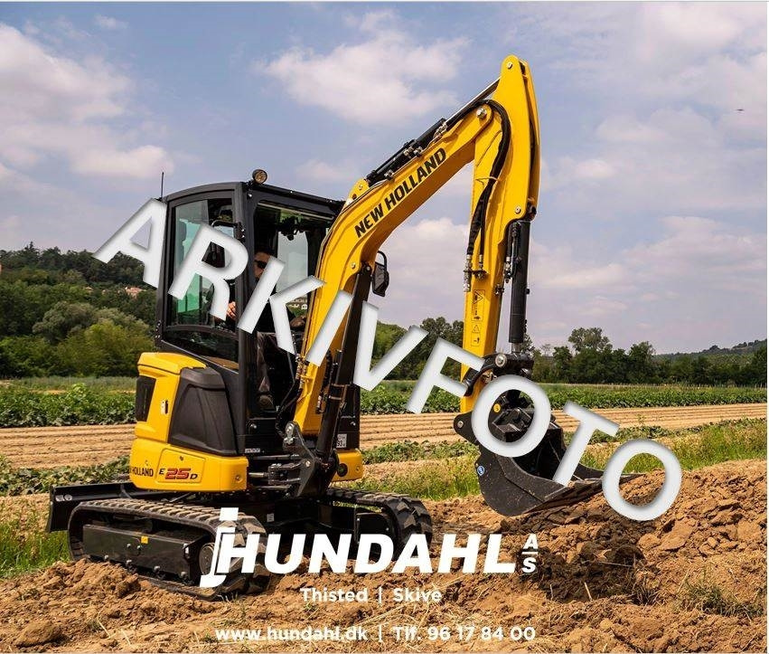 New Holland E19D CAB AG - Excavadora de cadenas: foto 1 New Holland E19D CAB AG - Excavadora de cadenas: foto 1