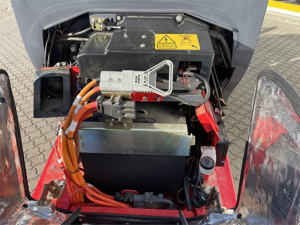 VM Loader 1026 LXE ELECTRIC  - Cargadora articulada: foto 3 VM Loader 1026 LXE ELECTRIC  - Cargadora articulada: foto 3