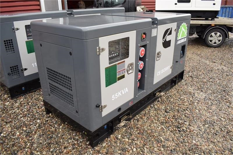 Cummins 55 KvA - Generador industriale: foto 2 Cummins 55 KvA - Generador industriale: foto 2
