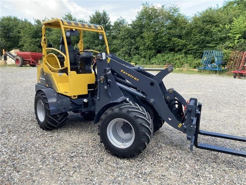 Eurotrac W13F - Cargadora articulada: foto 4 Eurotrac W13F - Cargadora articulada: foto 4