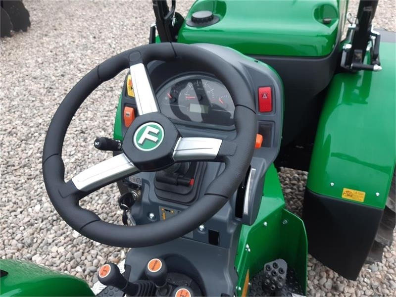 Ferrari alle modeller - Tractor municipal: foto 5 Ferrari alle modeller - Tractor municipal: foto 5