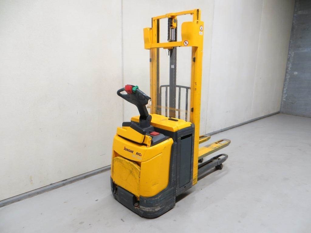 Jungheinrich ERC 212Z - Apilador: foto 4 Jungheinrich ERC 212Z - Apilador: foto 4