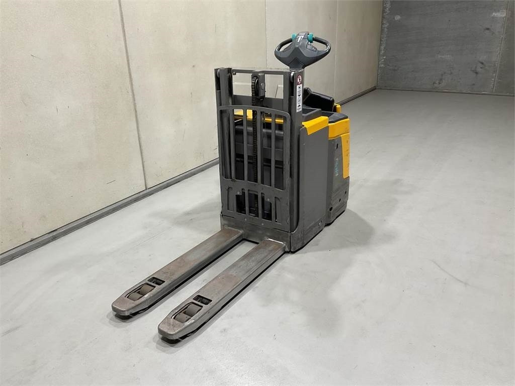 Jungheinrich ERD 220 - Apilador: foto 3 Jungheinrich ERD 220 - Apilador: foto 3