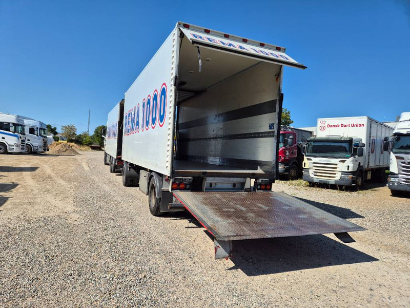 DAF XF 460 6x2 // Trailer // Lift - Camión caja cerrada: foto 4 DAF XF 460 6x2 // Trailer // Lift - Camión caja cerrada: foto 4