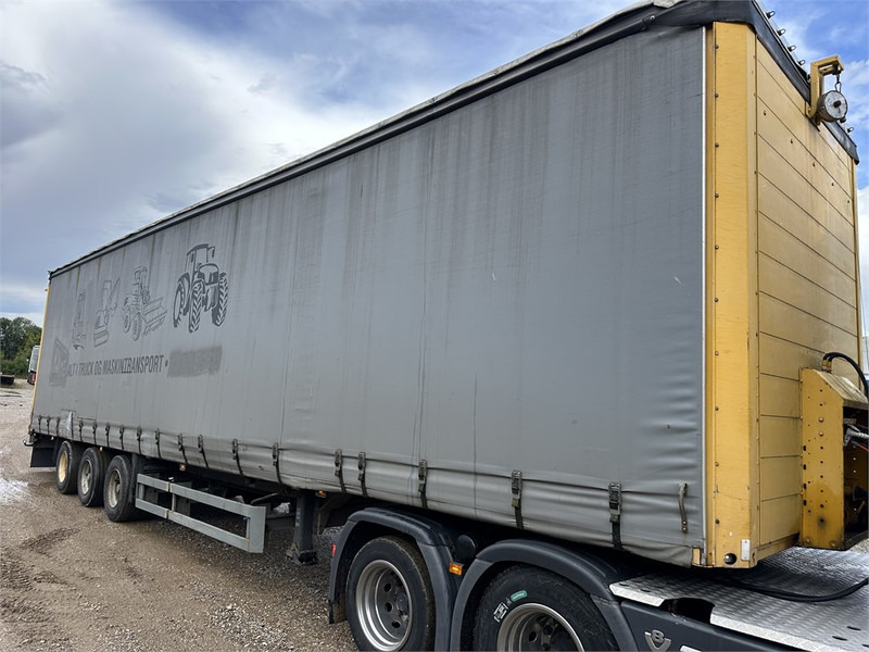 Schmitz Cargobull Machine transport trailer with bag ramp - Semirremolque góndola rebajadas: foto 4 Schmitz Cargobull Machine transport trailer with bag ramp - Semirremolque góndola rebajadas: foto 4