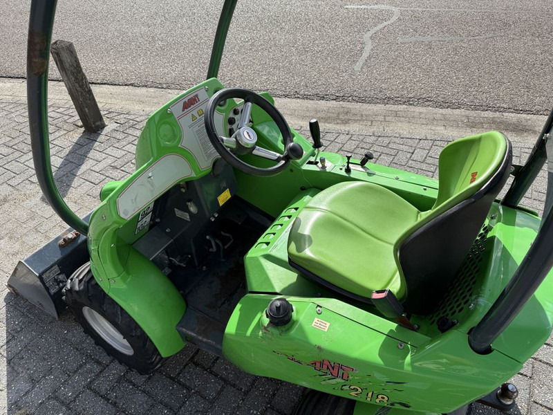 Avant 218 met Grondbak - Cargadora de ruedas: foto 5 Avant 218 met Grondbak - Cargadora de ruedas: foto 5