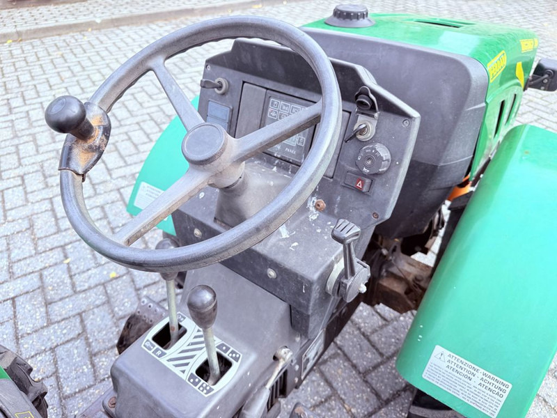 Tractor Ferrari VIPAR F30L AR: foto 11 Tractor Ferrari VIPAR F30L AR: foto 11