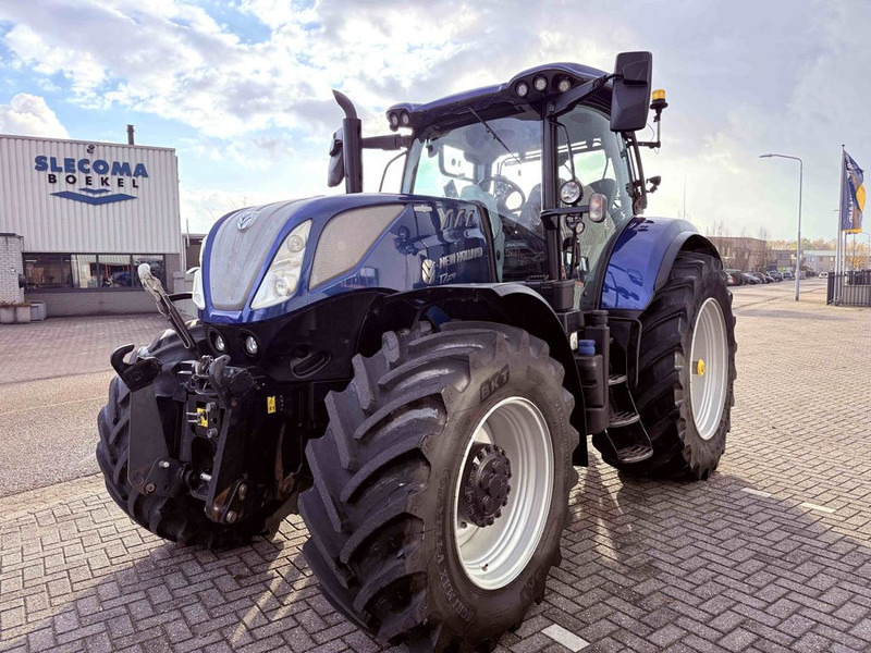 New Holland T7.270 AC Stage V Blue Power - Tractor: foto 1 New Holland T7.270 AC Stage V Blue Power - Tractor: foto 1