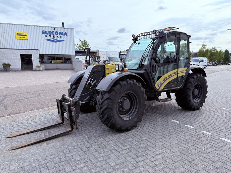 New Holland TH6.36 PLUS - Manipulador telescópico: foto 1 New Holland TH6.36 PLUS - Manipulador telescópico: foto 1