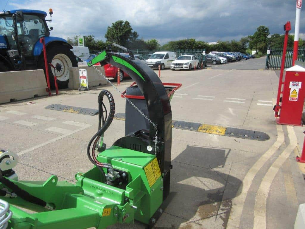 AVANT Wood Chipper CH100 - Trituradora de madera: foto 3 AVANT Wood Chipper CH100 - Trituradora de madera: foto 3