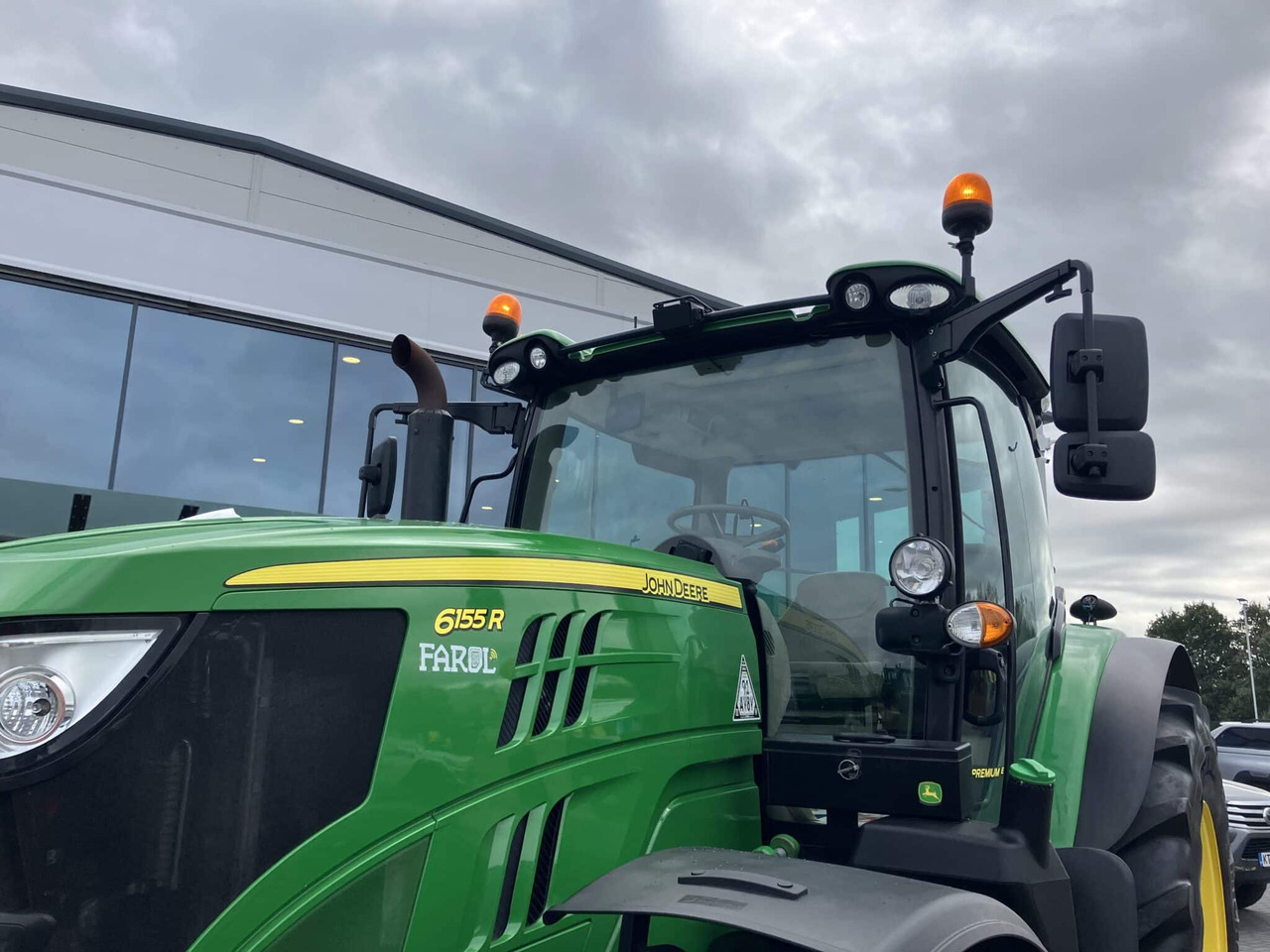Leasing de  John Deere 6155R John Deere 6155R: foto 9