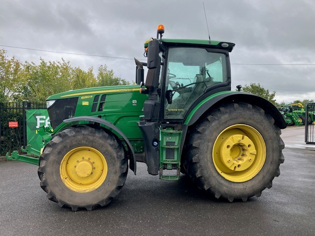John Deere 6250R - Tractor: foto 2 John Deere 6250R - Tractor: foto 2