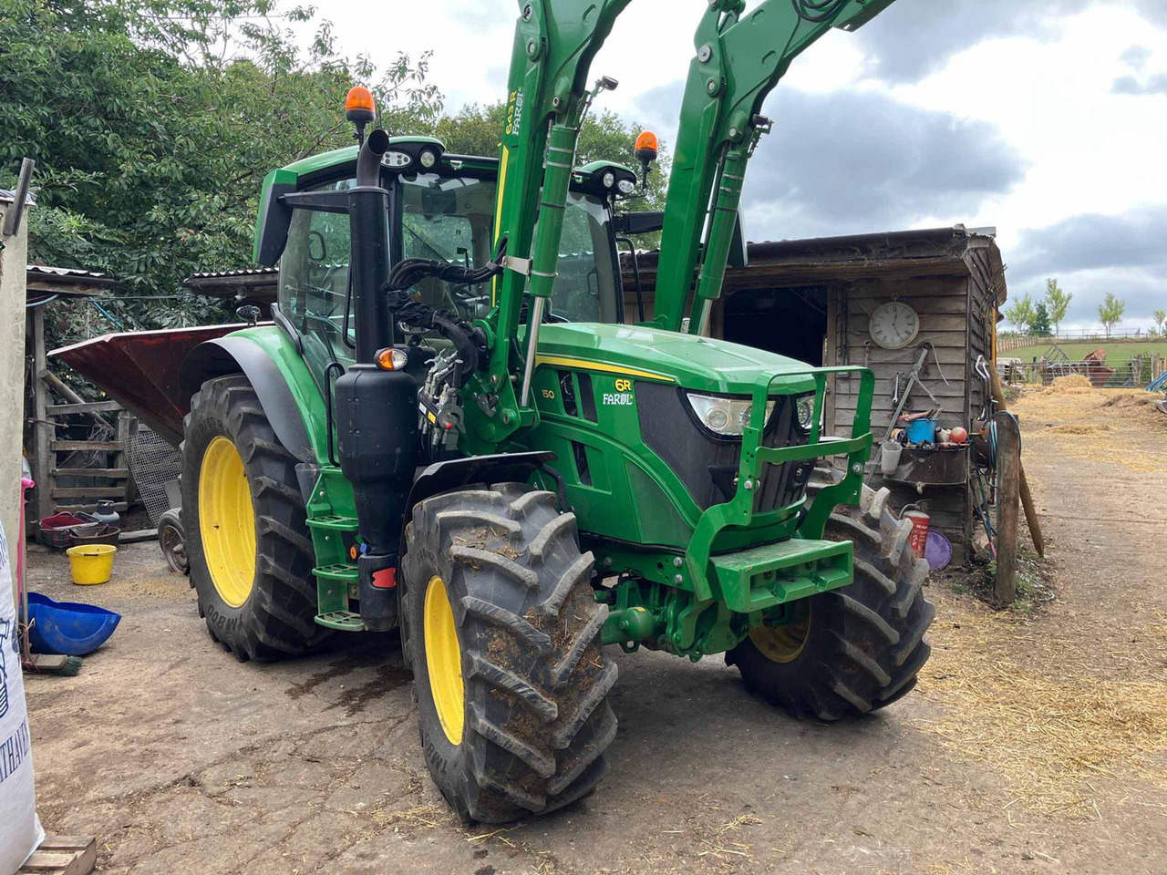 John Deere 6R 150 + 643R Loader - Tractor: foto 5 John Deere 6R 150 + 643R Loader - Tractor: foto 5