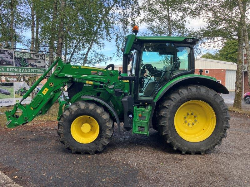 John Deere 6R 150 - Tractor: foto 1 John Deere 6R 150 - Tractor: foto 1