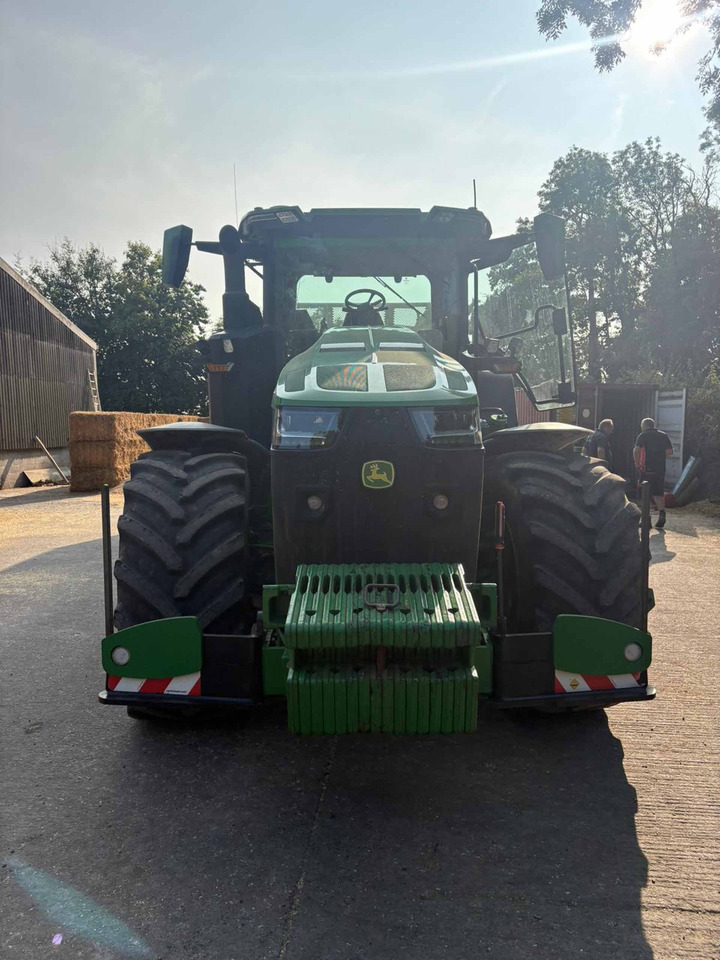 John Deere 8R 370 - Tractor: foto 2 John Deere 8R 370 - Tractor: foto 2