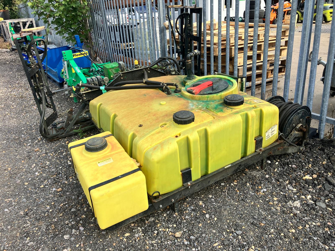 John Deere HD200 Mounted Sprayer - Maquinaria de jardinería: foto 1 John Deere HD200 Mounted Sprayer - Maquinaria de jardinería: foto 1