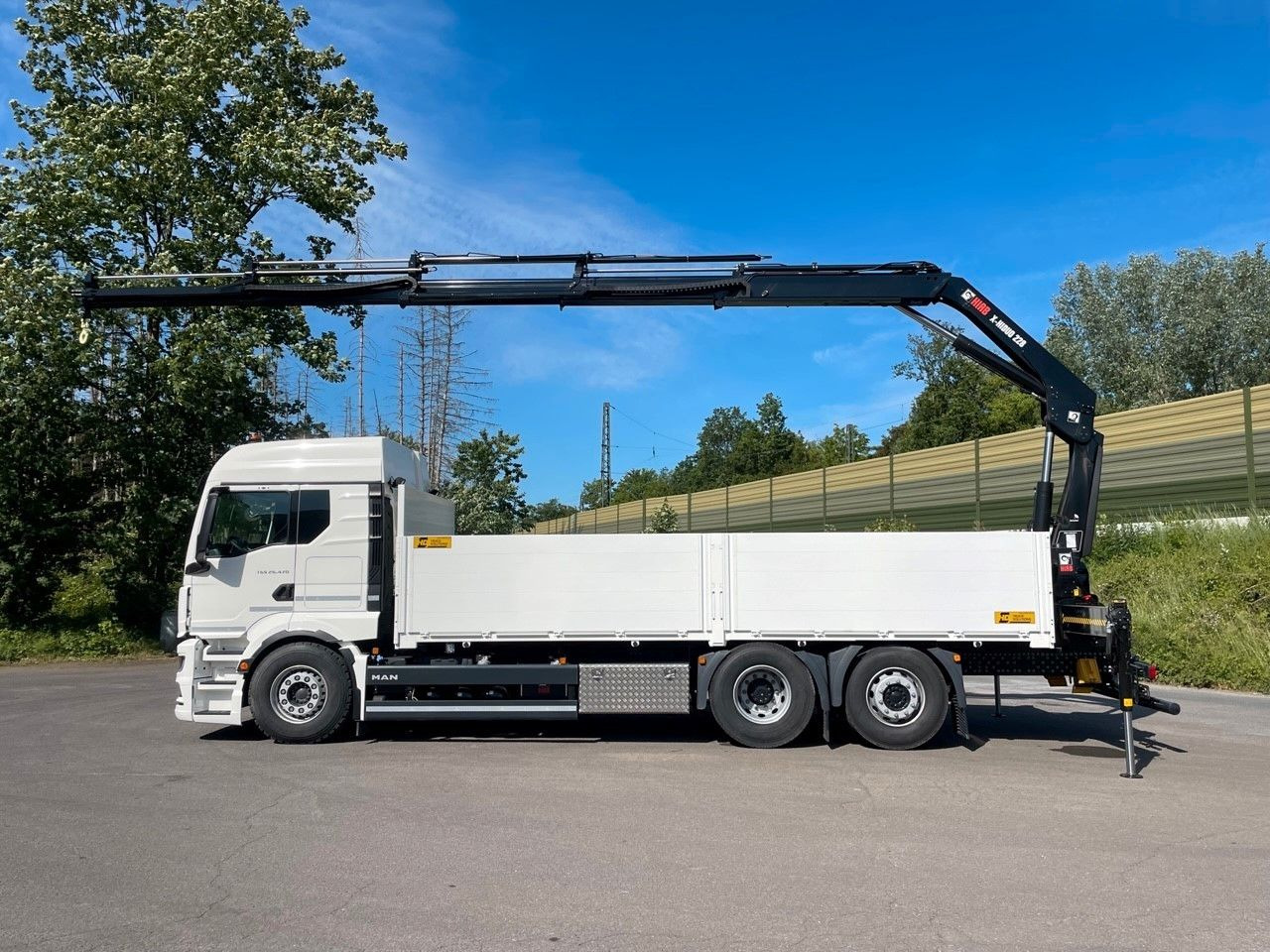 MAN TGS 26.480 6X2 Euro6 Retarder HIAB 228 - 4 - Camión grúa: foto 4 MAN TGS 26.480 6X2 Euro6 Retarder HIAB 228 - 4 - Camión grúa: foto 4
