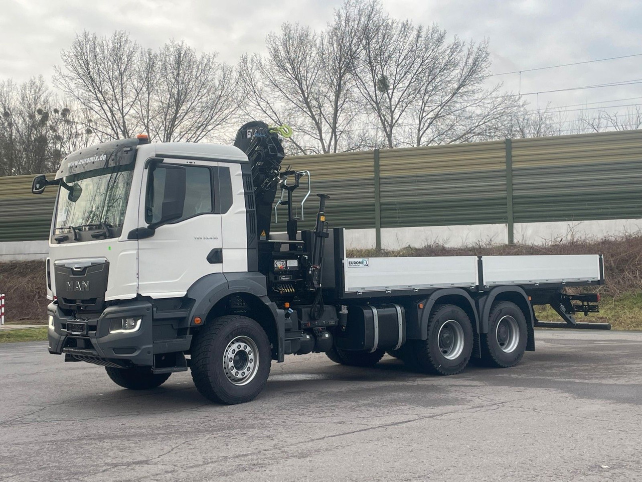 MAN TGS 33.440 6x4 Kran HIAB 138-3 - Camión caja abierta, Camión grúa: foto 3 MAN TGS 33.440 6x4 Kran HIAB 138-3 - Camión caja abierta, Camión grúa: foto 3
