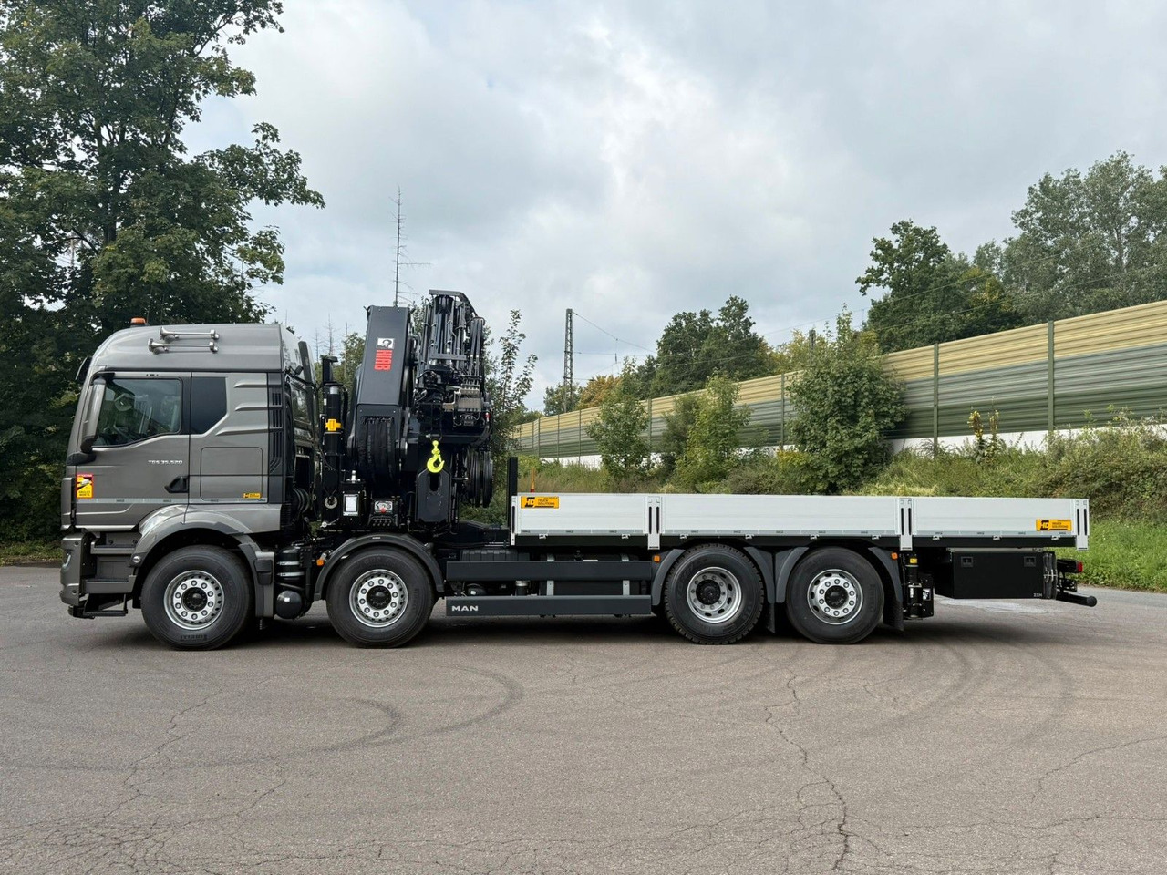 MAN TGS 35.520 8x2 BL HIAB X-HiPro858E-8 & Jib150x-6 - Camión grúa: foto 3 MAN TGS 35.520 8x2 BL HIAB X-HiPro858E-8 & Jib150x-6 - Camión grúa: foto 3