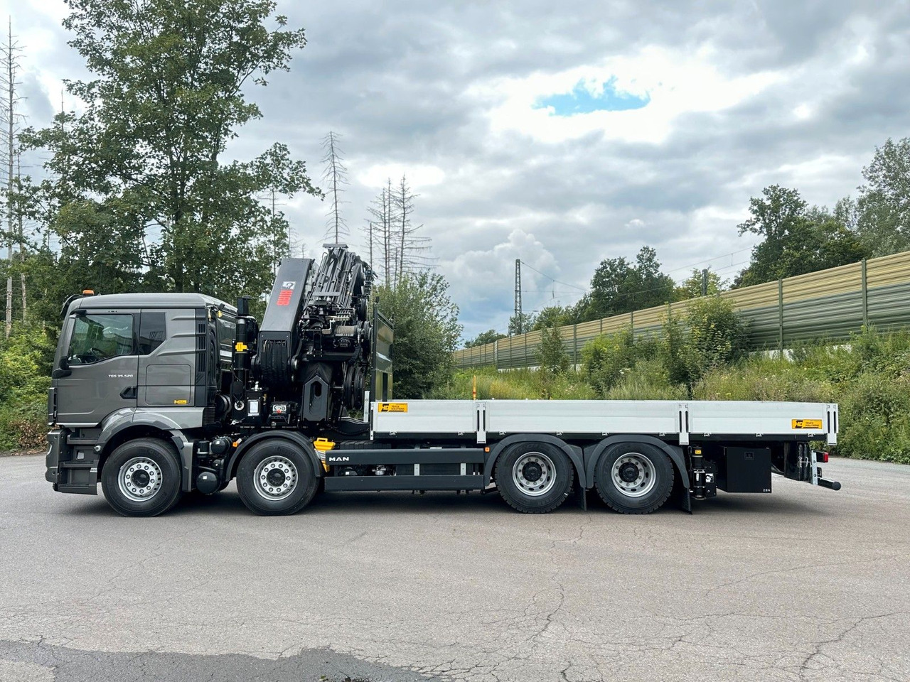 MAN TGS 35.520 8x4 BL HIAB X-HiPro858E-8 & Jib150x-6 - Camión grúa: foto 5 MAN TGS 35.520 8x4 BL HIAB X-HiPro858E-8 & Jib150x-6 - Camión grúa: foto 5