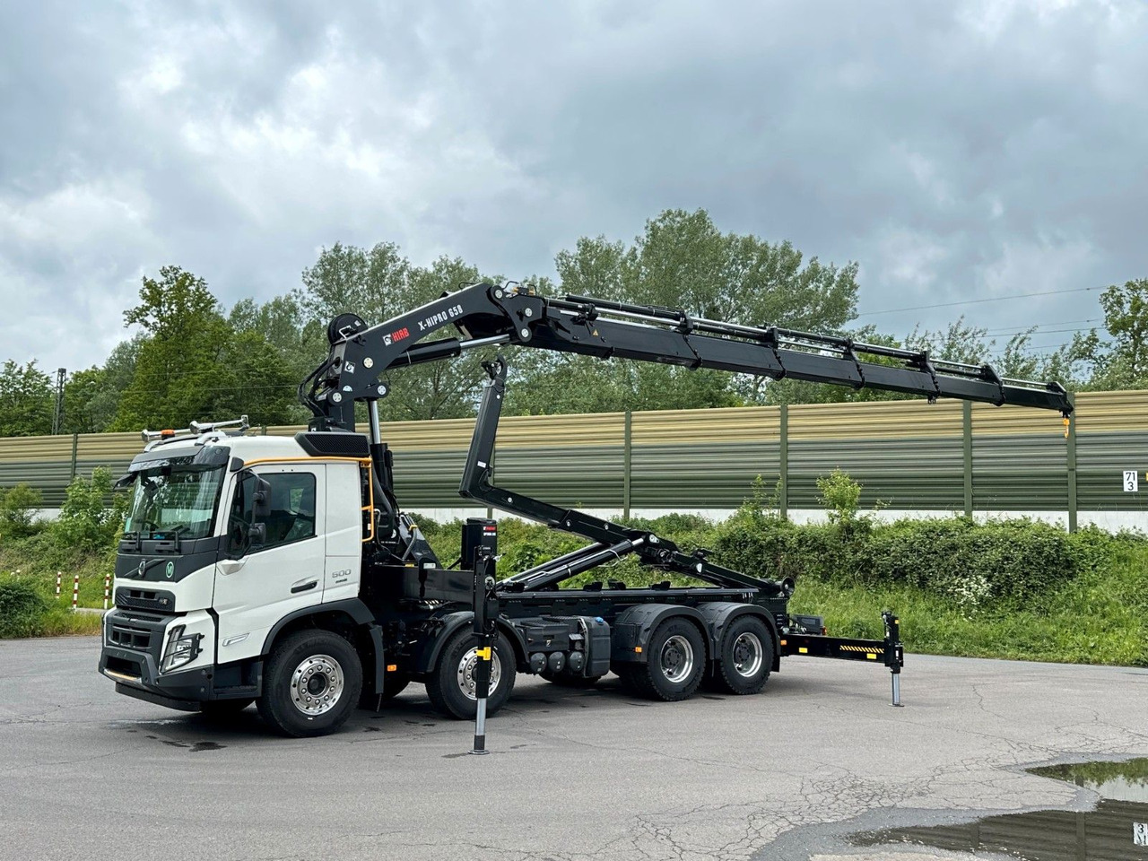 Volvo FMX 500 8x4 Abrollkipper + Kran Hiab 658-6 - Camión multibasculante, Camión grúa: foto 1 Volvo FMX 500 8x4 Abrollkipper + Kran Hiab 658-6 - Camión multibasculante, Camión grúa: foto 1