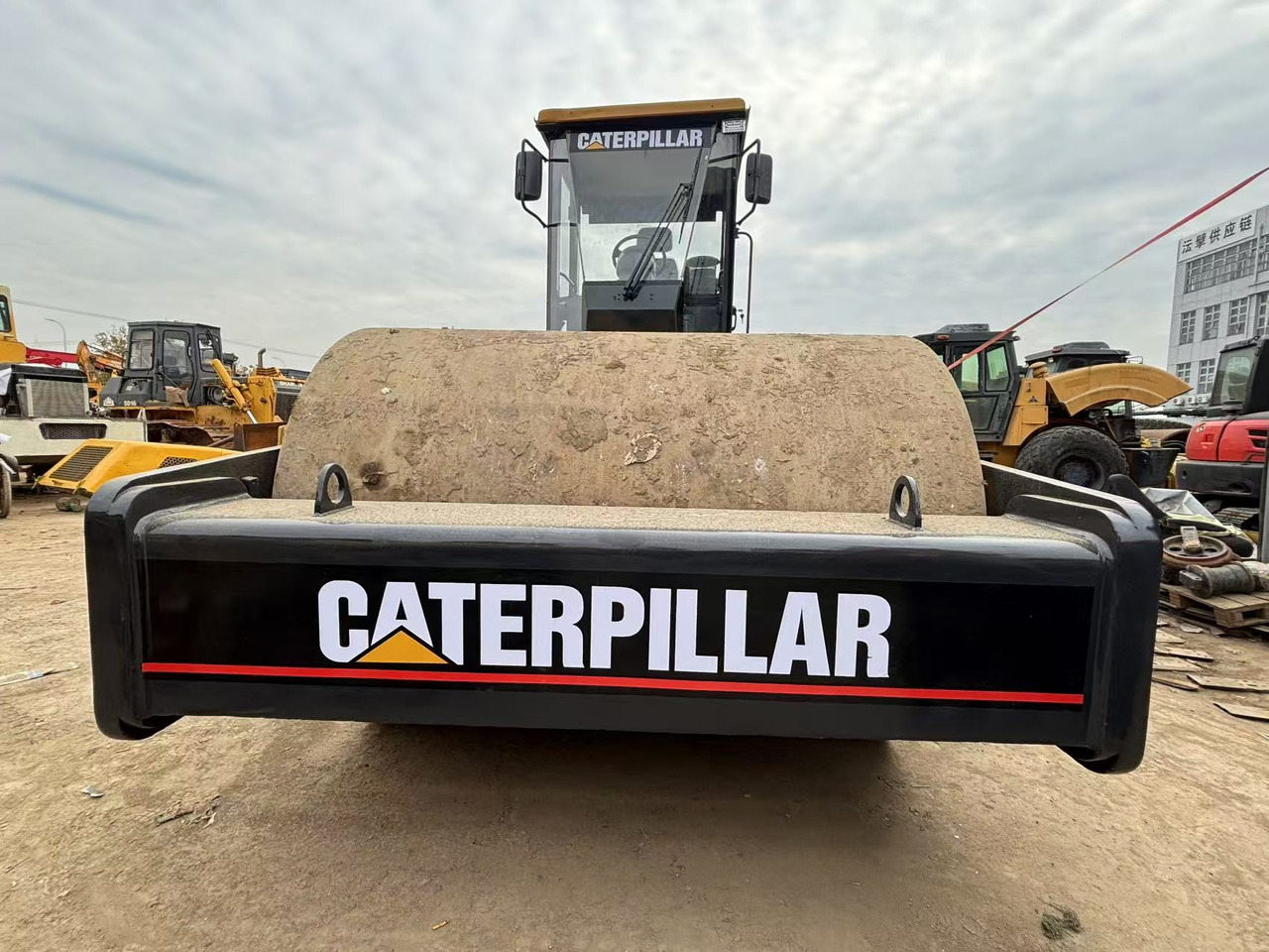 CATERPILLAR CS683E - Rodillo: foto 1 CATERPILLAR CS683E - Rodillo: foto 1
