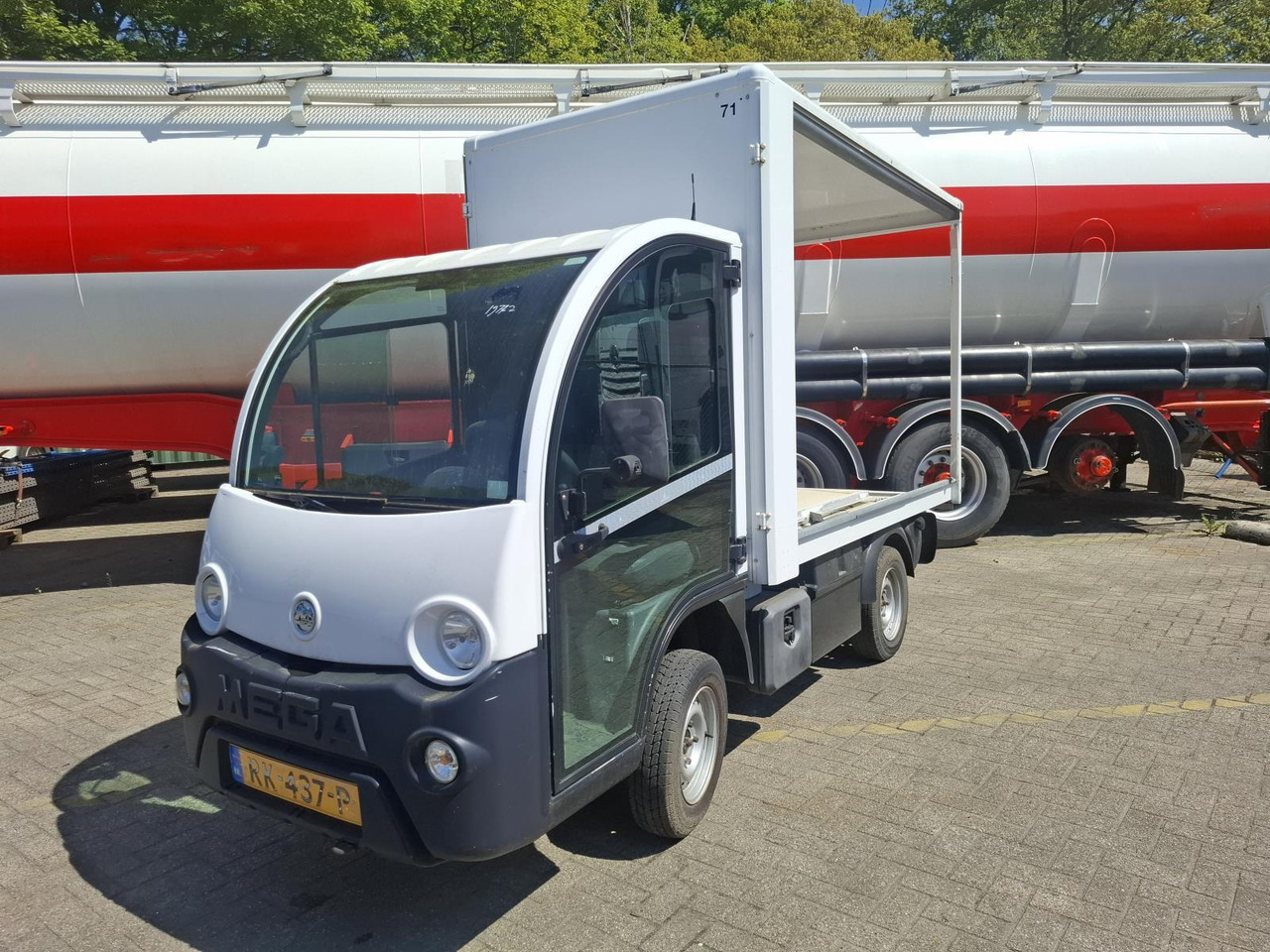 Aixam Mega E-Worker Elektrische Bakwagen RK-437-P - Carrito de golf: foto 1 Aixam Mega E-Worker Elektrische Bakwagen RK-437-P - Carrito de golf: foto 1