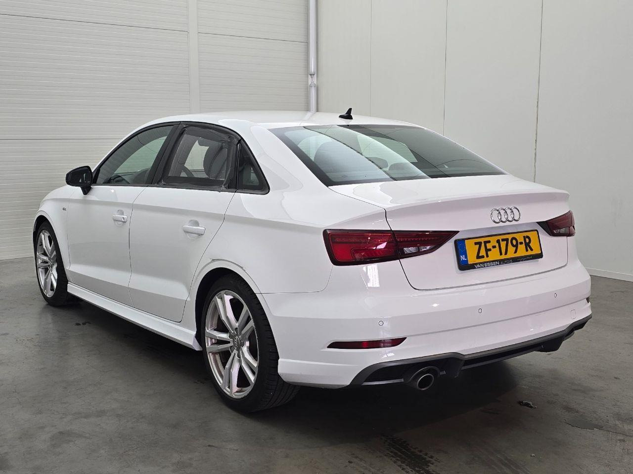 Audi A3 Limousine 30 TFSI Sport S Line Edition | 2019 | 181.438 km | ZF179R | NAP: Logisch - Sedan: foto 3 Audi A3 Limousine 30 TFSI Sport S Line Edition | 2019 | 181.438 km | ZF179R | NAP: Logisch - Sedan: foto 3