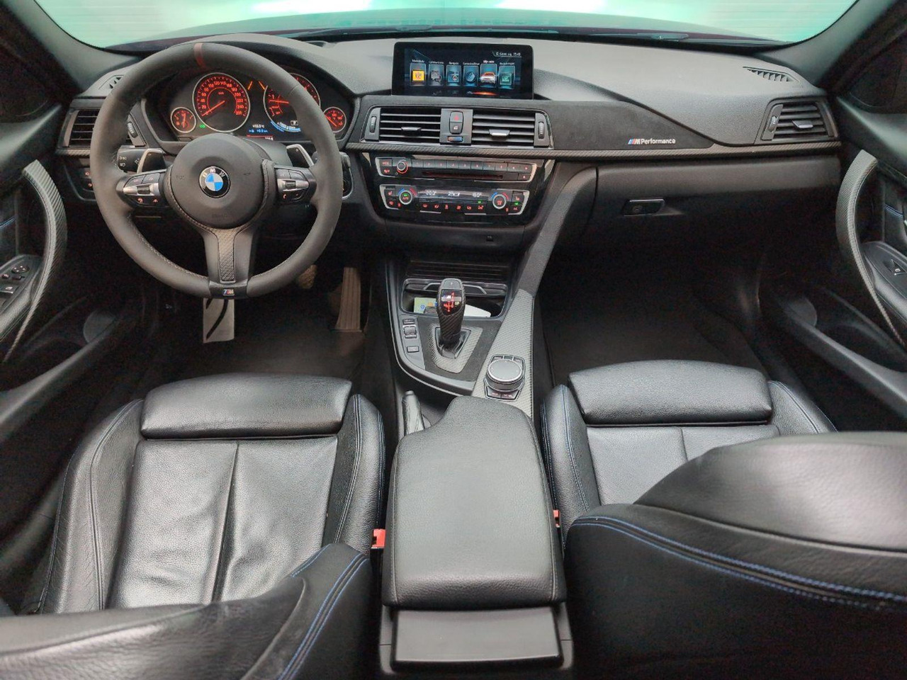 BMW 3-serie Touring 340i xDrive High Executive | 2017 | 202.316 km | Automaat | PL771V | NAP: Geen oordeel - Coche: foto 5 BMW 3-serie Touring 340i xDrive High Executive | 2017 | 202.316 km | Automaat | PL771V | NAP: Geen oordeel - Coche: foto 5