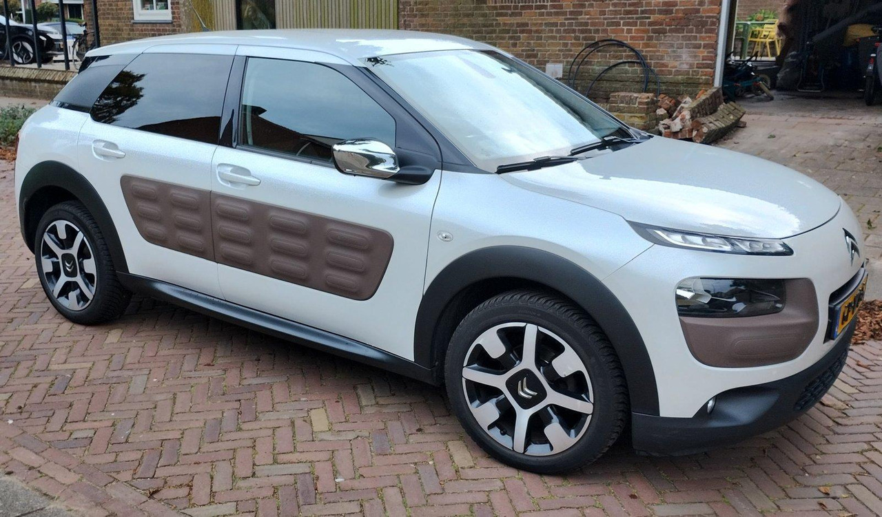 Citroen | C4 Cactus | 1.6 BlueHDi Business | 2015 | 201.033 km | GP170S | Logisch - SUV/ Todoterreno: foto 1 Citroen | C4 Cactus | 1.6 BlueHDi Business | 2015 | 201.033 km | GP170S | Logisch - SUV/ Todoterreno: foto 1