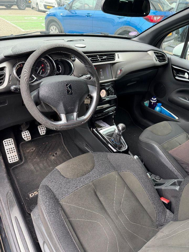 DS 3 1.2 PureTech So Chic | 2018 | 131.220 km | TB144S | NAP: Logisch - Hatchback: foto 5 DS 3 1.2 PureTech So Chic | 2018 | 131.220 km | TB144S | NAP: Logisch - Hatchback: foto 5