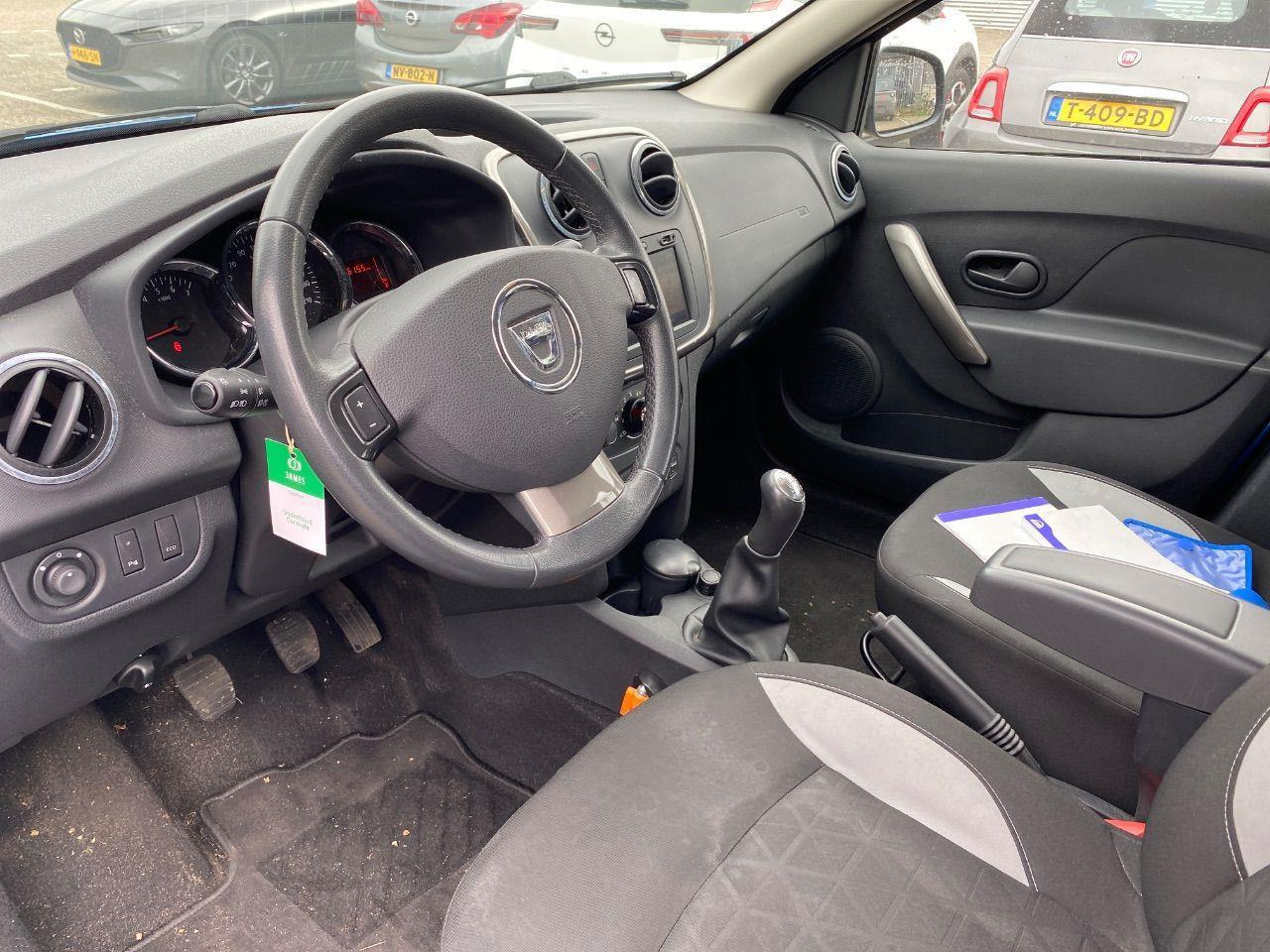 Dacia Sandero 0.9 TCe Stepway Lauréate | 2013 | 116.155 km | 1KLD18 | NAP: Logisch - Hatchback: foto 5 Dacia Sandero 0.9 TCe Stepway Lauréate | 2013 | 116.155 km | 1KLD18 | NAP: Logisch - Hatchback: foto 5