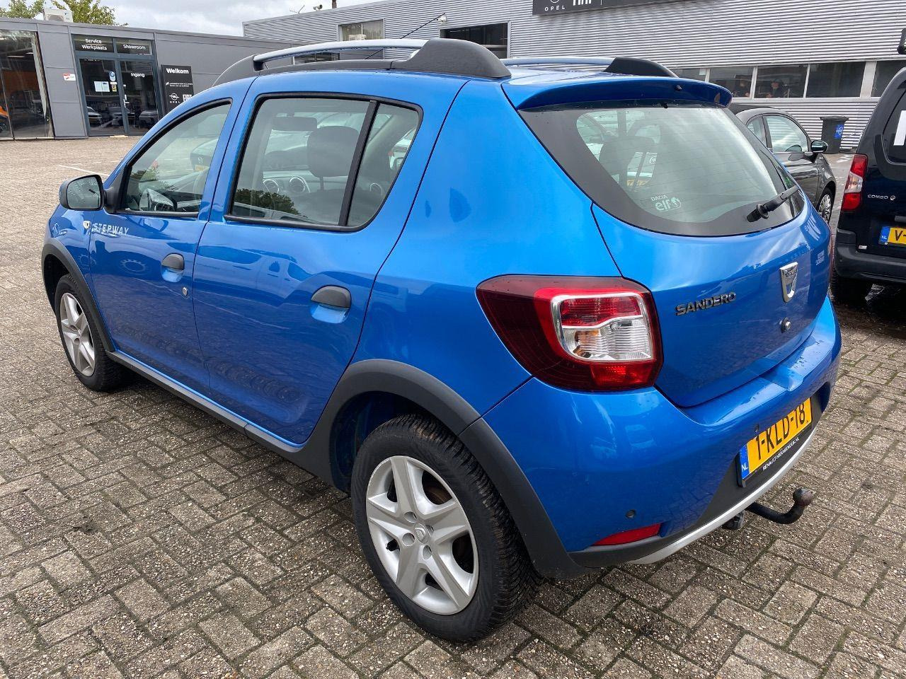 Dacia Sandero 0.9 TCe Stepway Lauréate | 2013 | 116.155 km | 1KLD18 | NAP: Logisch - Hatchback: foto 3 Dacia Sandero 0.9 TCe Stepway Lauréate | 2013 | 116.155 km | 1KLD18 | NAP: Logisch - Hatchback: foto 3