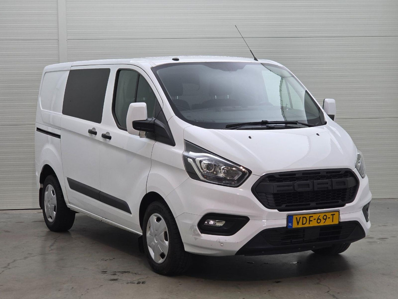 Ford Transit Custom 300 2.0 TDCI L1H1 Trend | 2018 | 154.249 km | Automaat | VDF69T | NAP: Geen oordeel - Furgón: foto 2 Ford Transit Custom 300 2.0 TDCI L1H1 Trend | 2018 | 154.249 km | Automaat | VDF69T | NAP: Geen oordeel - Furgón: foto 2
