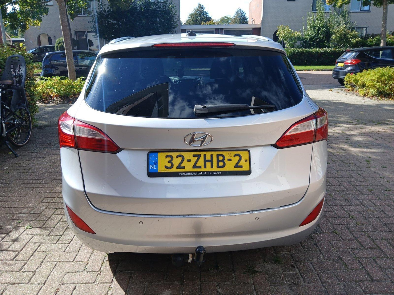 Hyundai | i30 Wagon | 1.6 GDI Business Edition | 2012 | 232.039 km | 32ZHB2 | Logisch - Coche: foto 2 Hyundai | i30 Wagon | 1.6 GDI Business Edition | 2012 | 232.039 km | 32ZHB2 | Logisch - Coche: foto 2