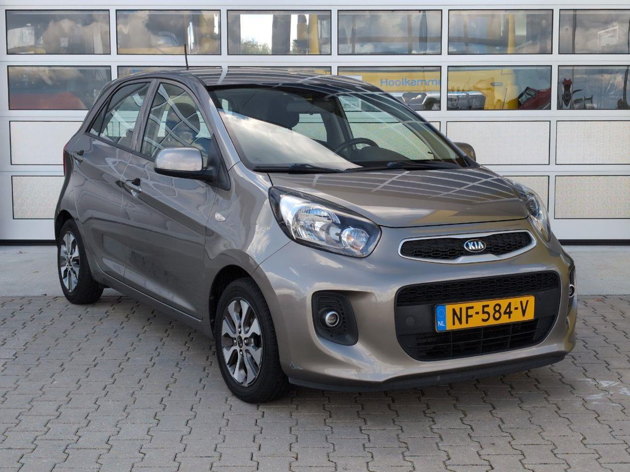 Kia Picanto 1.0 CVVT EconomyPlusLine | 2017 | 139.086 km | NF584V | NAP: Logisch - Hatchback: foto 2 Kia Picanto 1.0 CVVT EconomyPlusLine | 2017 | 139.086 km | NF584V | NAP: Logisch - Hatchback: foto 2